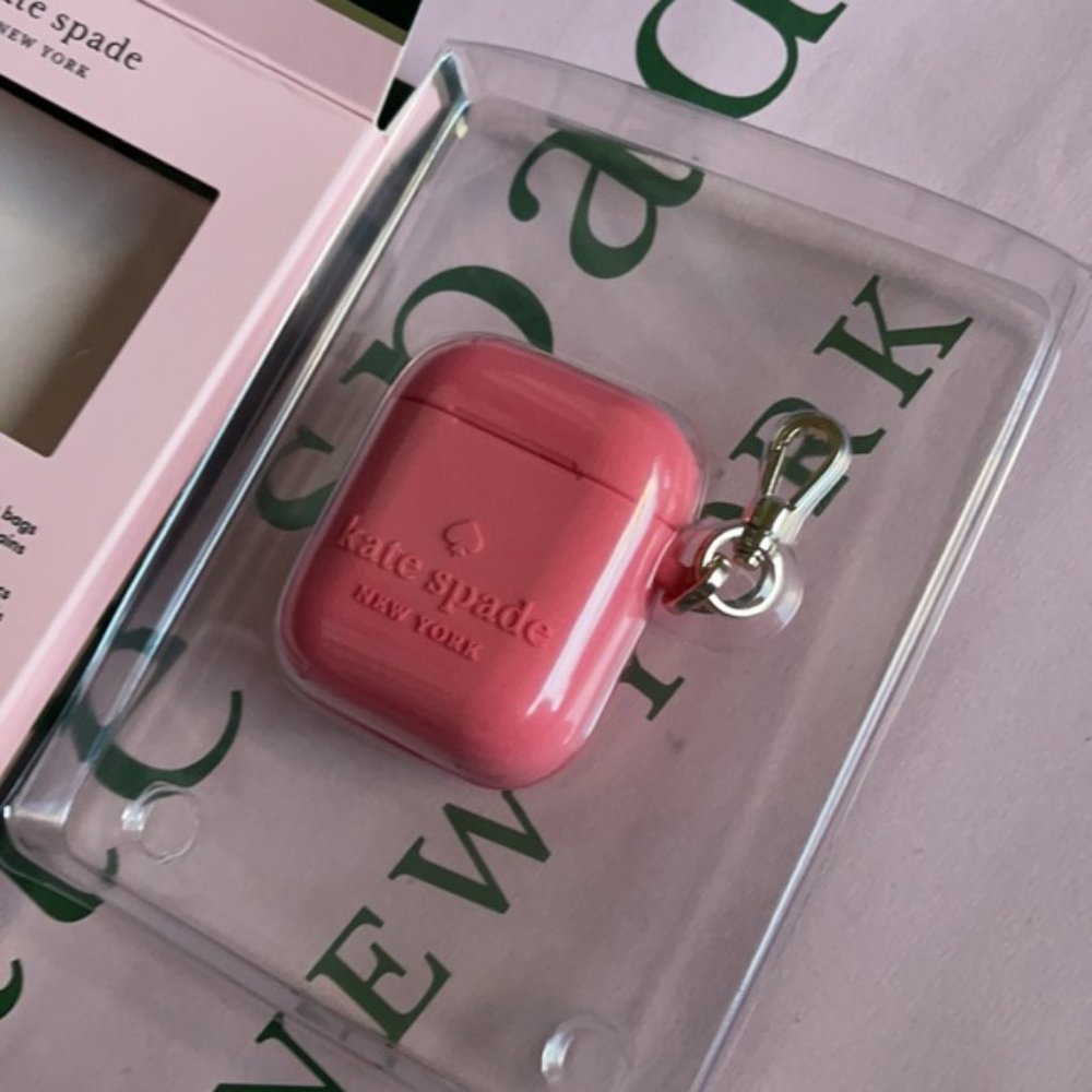 Kate Spade New York AirPods Case With Clip Panache Pink - Picture 11 of 16